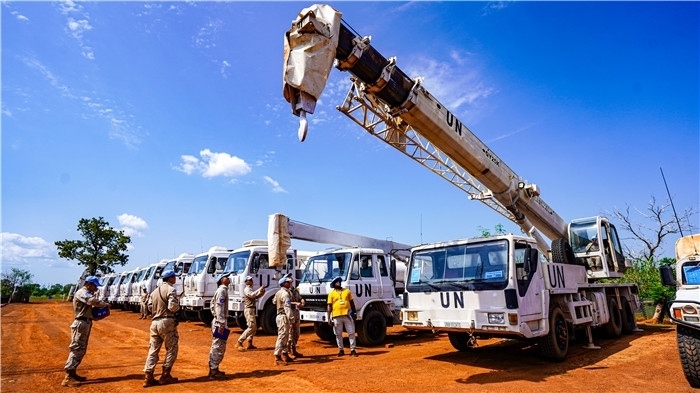 展開裝備核查。秦貴君攝