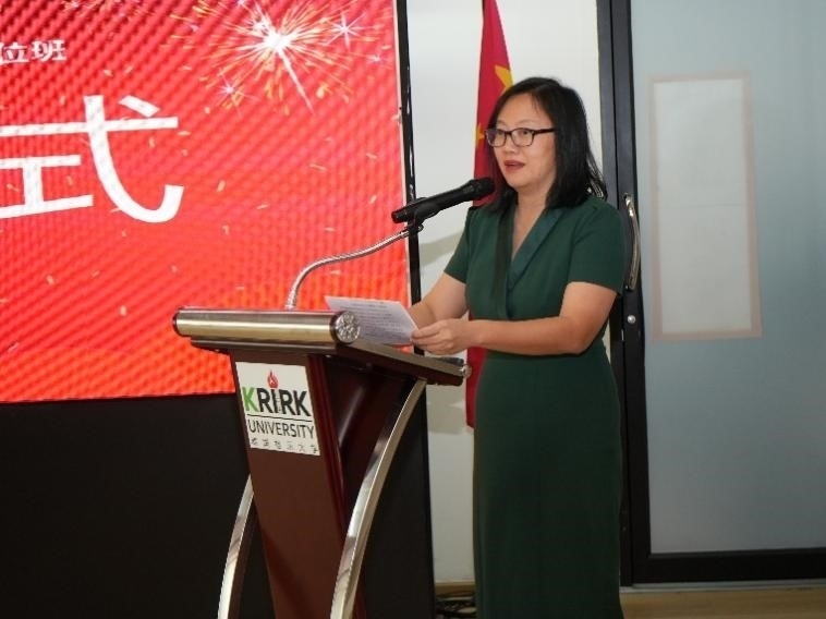 泰國華文教師公會主席羅鐵英致辭。主辦方供圖