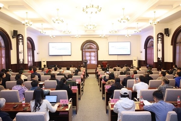 “杰出少年示范數(shù)學(xué)班”開班儀式現(xiàn)場。校方供圖