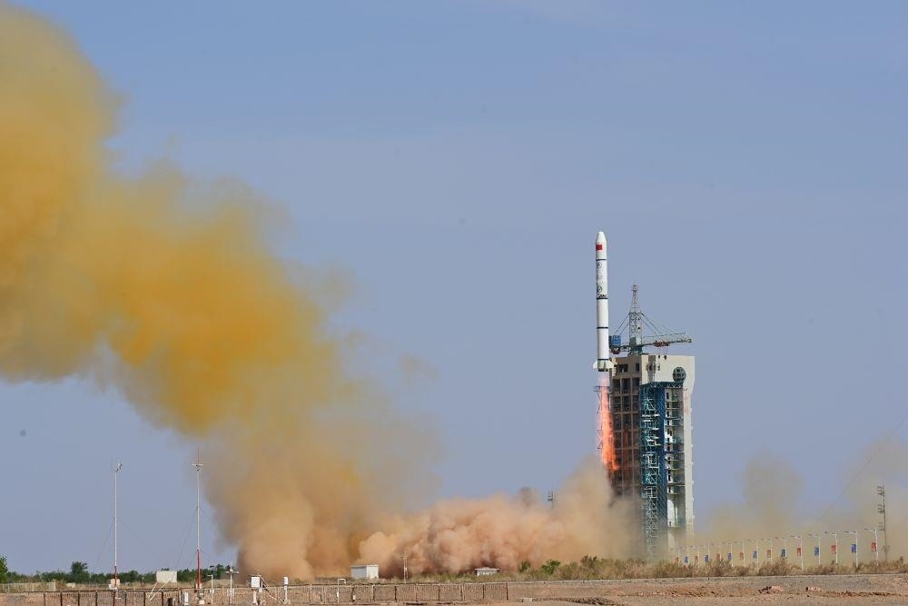 △2023年5月21日16時(shí)，我國在酒泉衛(wèi)星發(fā)射中心采用長(zhǎng)征二號(hào)丙運(yùn)載火箭，成功發(fā)射首顆內(nèi)地與澳門合作研制的空間科學(xué)衛(wèi)星“澳門科學(xué)一號(hào)”。