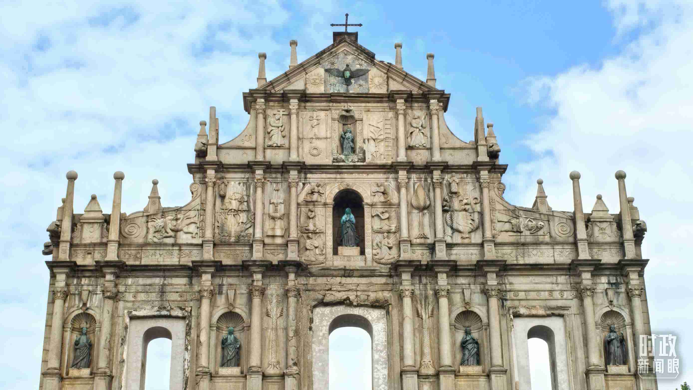 △澳門(mén)大三巴牌坊。（總臺(tái)央視記者張垚拍攝）