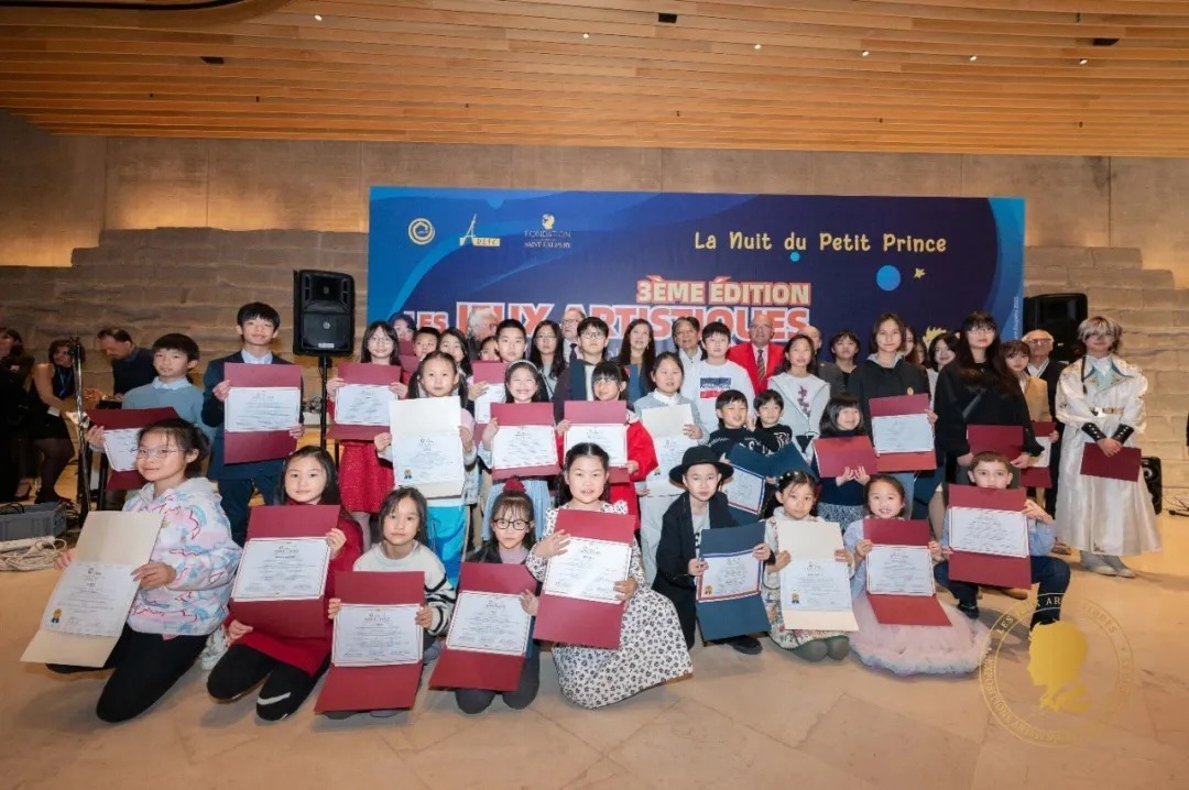 第三屆國際藝術(shù)聯(lián)創(chuàng)聯(lián)展盛大開幕。法中交流促進(jìn)會供圖