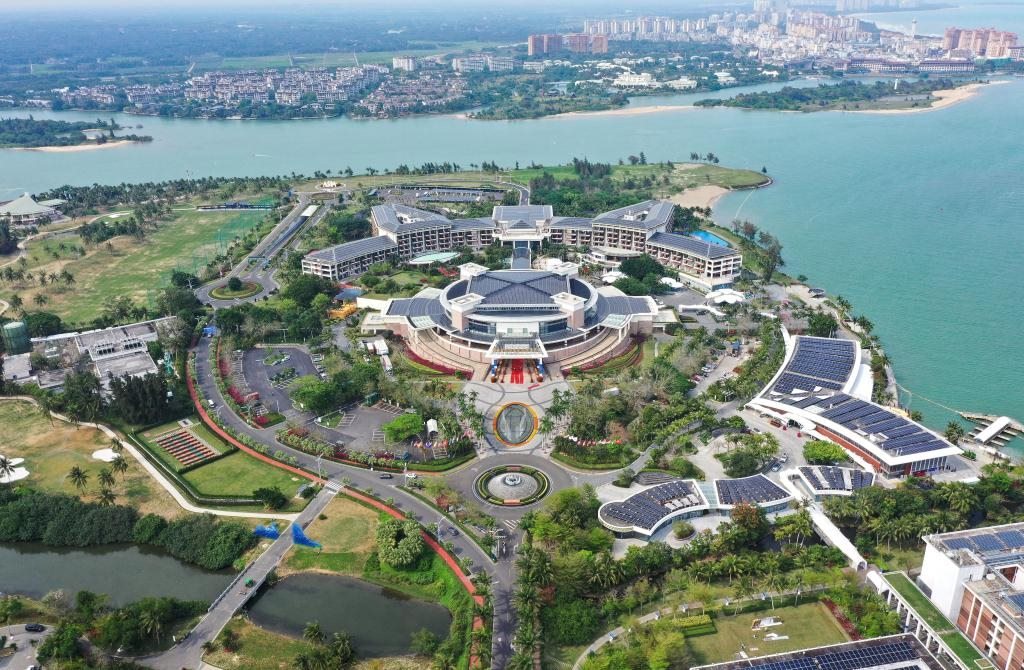 這是3月21日拍攝的博鰲亞洲論壇國際會議中心（無人機照片）。新華社記者 郭程 攝