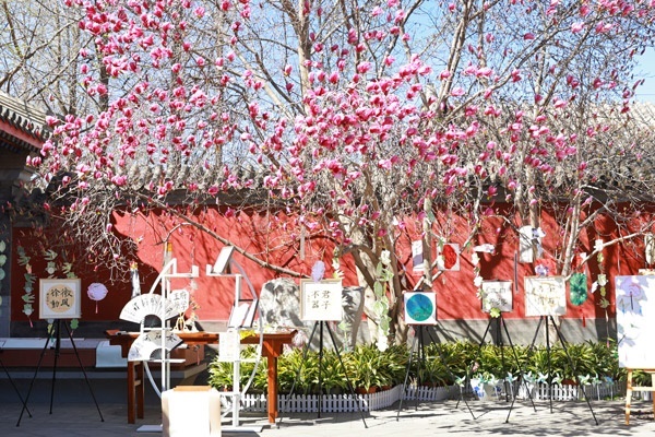 翰墨書韻展區(qū)的書法展品。府學胡同小學供圖