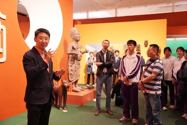 清華附中永豐學(xué)校家校共育活動舉行。校方供圖