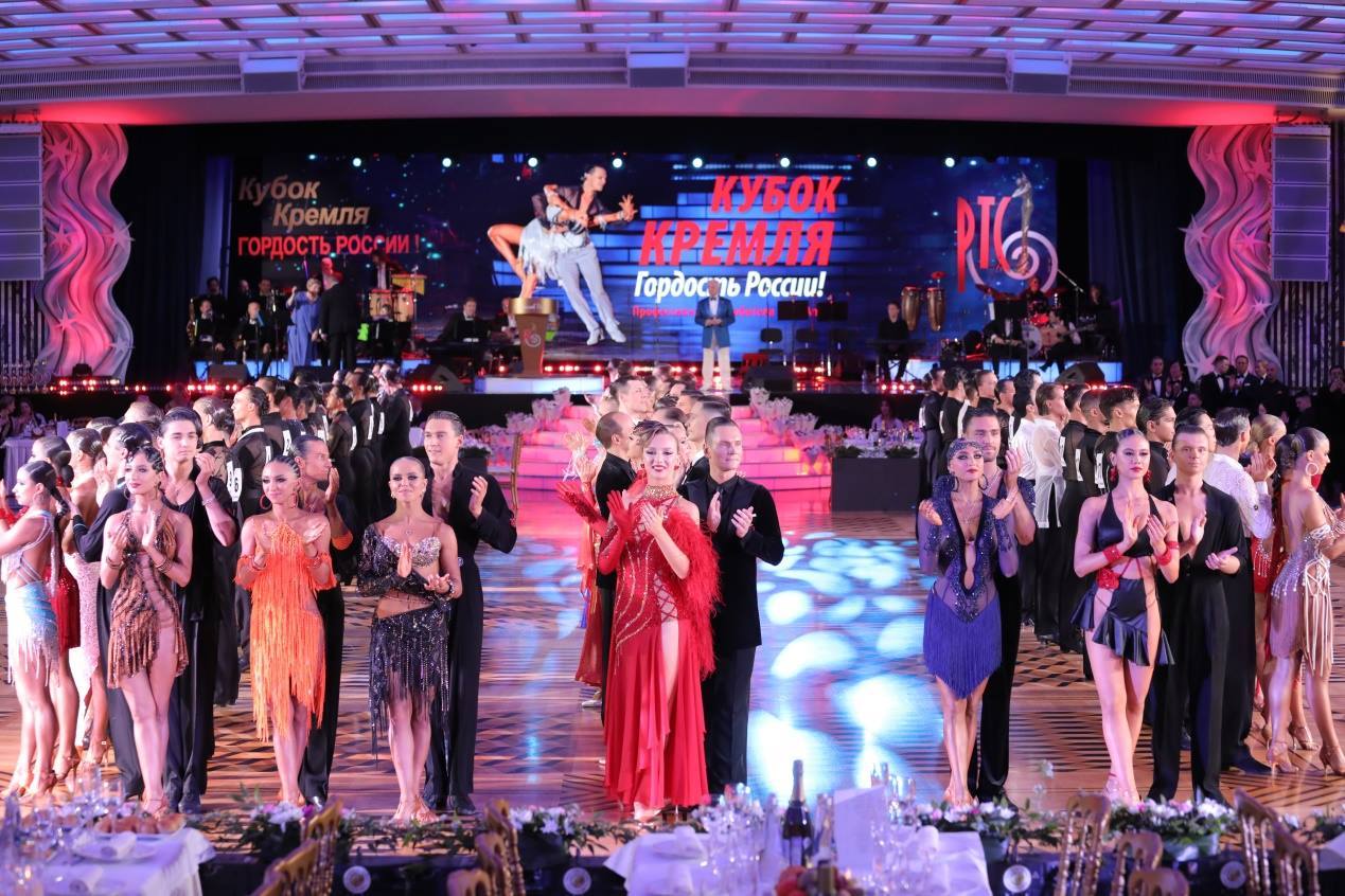 第七屆“克里姆林宮杯”國(guó)標(biāo)舞錦標(biāo)賽現(xiàn)場(chǎng)。于子恒攝