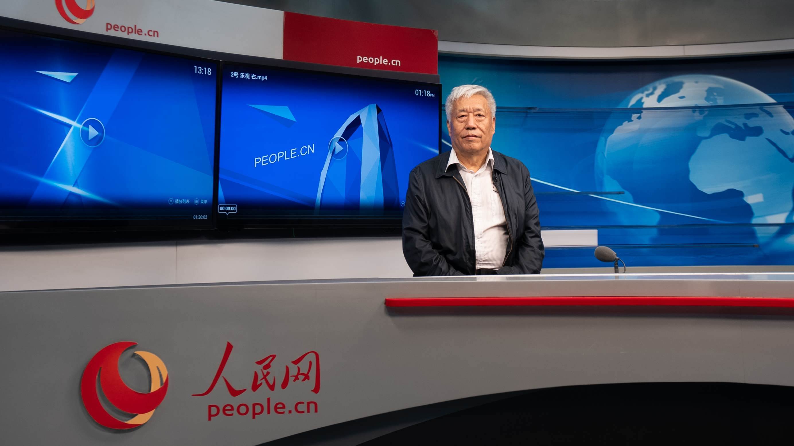 中國地震局地球物理研究所原副所長、研究員高孟潭作客人民網。人民網記者 葛泰佚攝