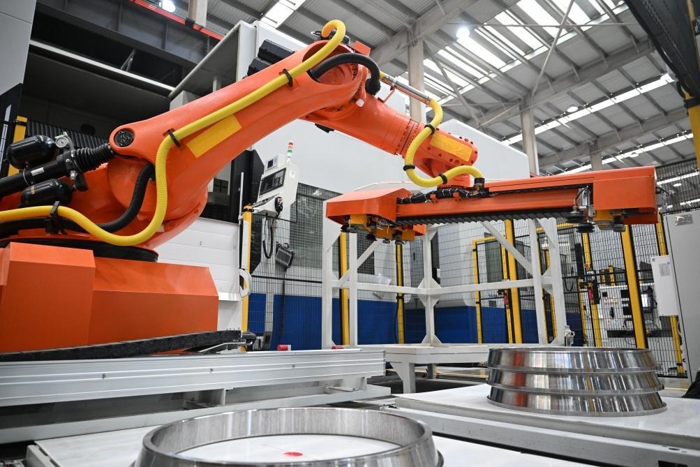 這是洛陽軸承集團(tuán)股份有限公司的智能生產(chǎn)線。新華社記者 李嘉南 攝