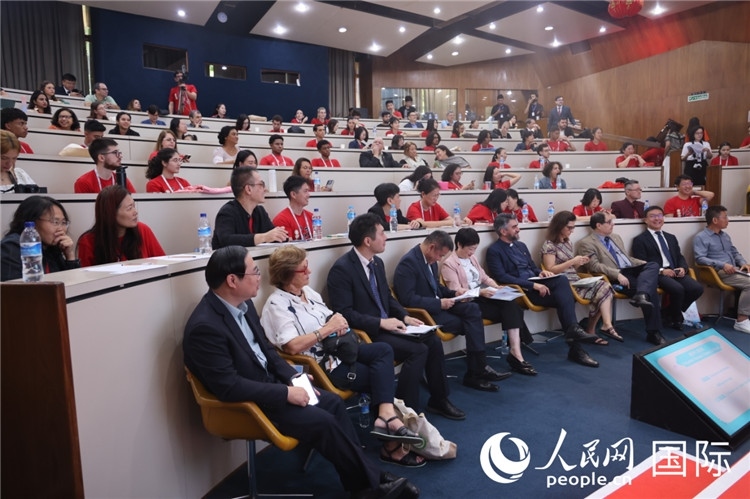 2025年“漢語(yǔ)橋”巴西賽區(qū)決賽現(xiàn)場(chǎng)。人民網(wǎng)記者 時(shí)元皓攝