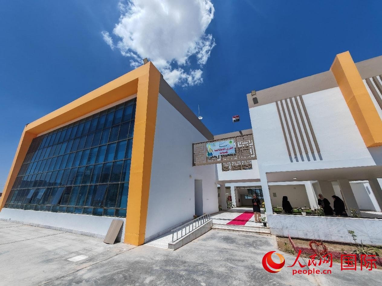 圖為阿爾·圖拉女子學校校園一景。人民網(wǎng)記者 管克江攝