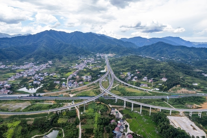 確?；緦崿F社會主義現代化取得決定性進展——寫在黨的二十屆四中全會召開之際